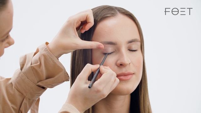 Как пользоваться карандашами для глаз? Школа макияжа с косметикой FOET от Greenway Global смотреть онлайн