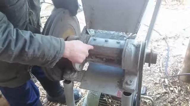 ДРОБИЛКА веток СВОИМИ РУКАМИ!!! смотреть онлайн