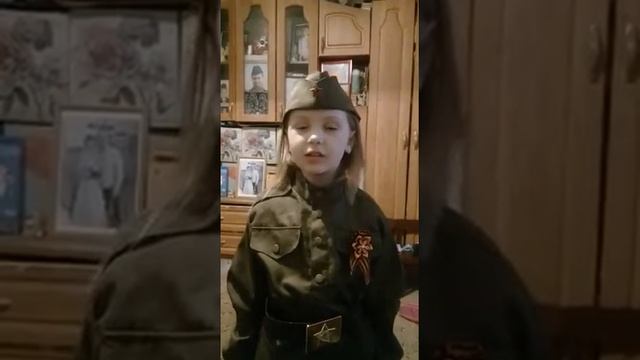 Евгения Данилова. Стихотворение А.Парошина "ДЕДУШКИН РАССКАЗ" смотреть онлайн