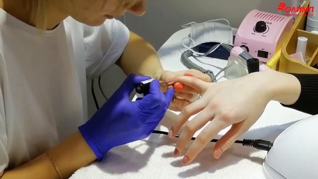 Аппаратный маникюр с покрытием Shellac смотреть онлайн