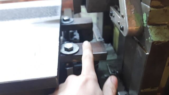 Процесс идет. Строгание поверочной плиты 630 на 400мм. смотреть онлайн