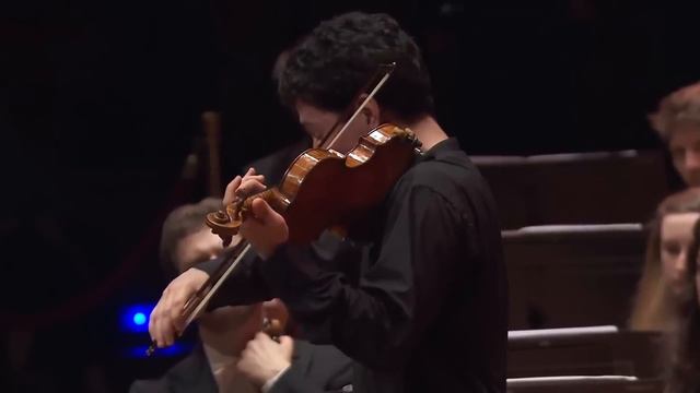 Sergey Khachatryan plays Krunk (Crane) by Komitas (excerpt) смотреть онлайн