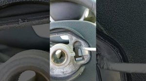 Как на Весте снять подушку руля без пробития отверстий по бокам руля.