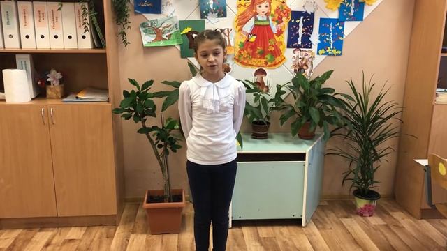 Страна читающая — Арина Фёдорова читает произведение «Поёт зима — аукает…» С. А. Есенина смотреть онлайн