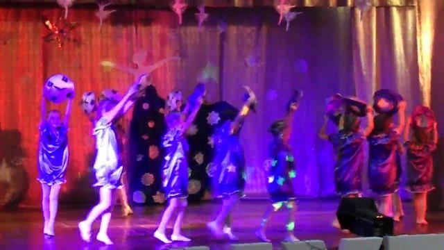 Наш танец часики Перещепинский ЦХЕТУМ. "ЗІРОЧКИ" смотреть онлайн