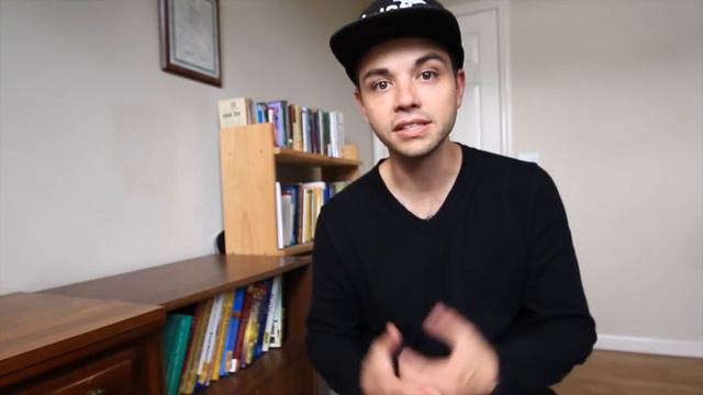 Stick up for - W25D3 - Daily Phrasal Verbs - Learn English online free video lessons смотреть онлайн