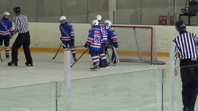 2 период ХК Заречье Н.Новгород 2004 - ХК Амур Хабаровск 2004 (8-6) смотреть онлайн