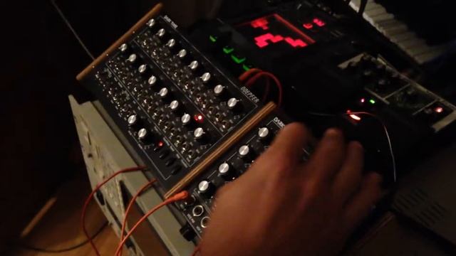 Deadушки - Искусство Каменных Статуй на AKAI MPC1000 vs Doepfer Dark Time + Dark Energy смотреть онлайн