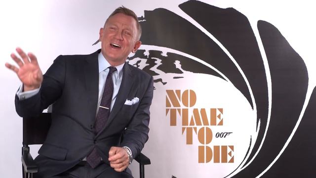 Daniel Craig's Hilarious James Bond Message to Pierce Brosnan смотреть онлайн