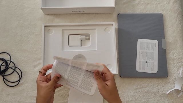 unboxing of apple macbook air M2 смотреть онлайн