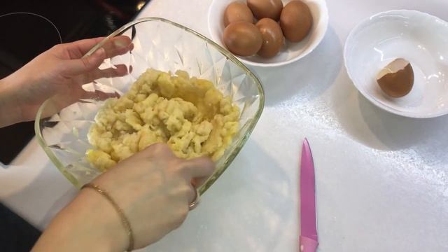 ЭКЛЕРЫ СО СГУЩЕНКОЙ смотреть онлайн