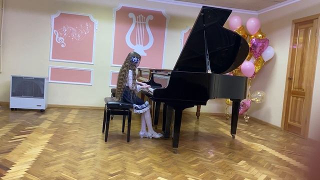 Карзинкина Анастасия 1.Ариэтта Р. Глиэр. 2.Прогулка С. Прокофьев смотреть онлайн