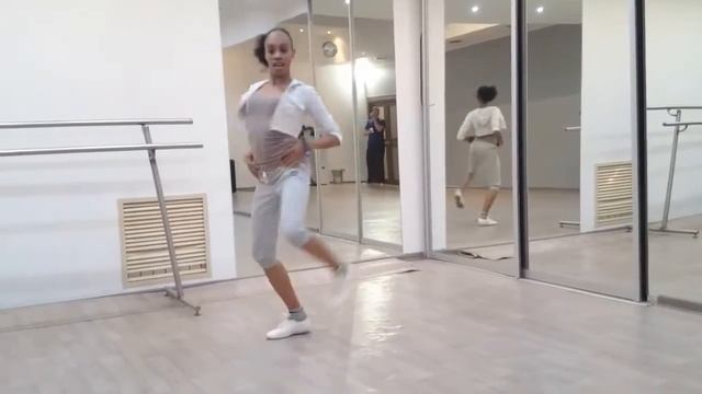 Slow reggaeton moves for basic from Misleyi Gonzalez, Ekaterinburg, 2017 смотреть онлайн