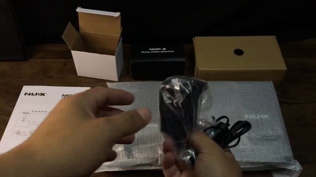 Unboxing - NUX MG-30 - No talking смотреть онлайн