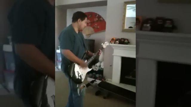 Testing my nephews Yamaha EG 112 with my Fender Performer 1000 amp. смотреть онлайн