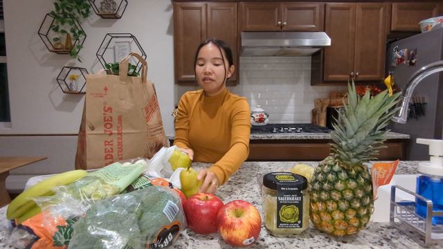 Weekly grocery shopping at Trader Joe's, plus haul! (FILIPINA/AMERICAN COUPLE) смотреть онлайн
