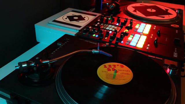 Ultra Magnetic M.C.'s - Bait (1986) - Red Alert Goes Berserk LP (1987) - Classic 80s Hip-Hop Weeken смотреть онлайн
