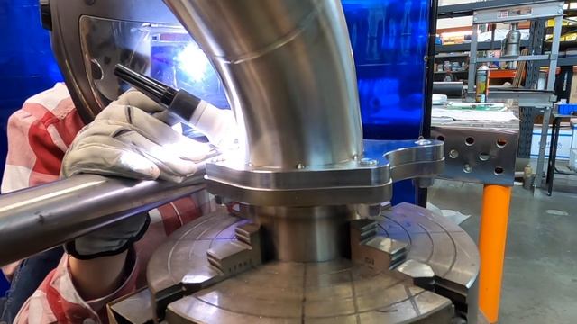 НЕРЖАВЕЮЩАЯ СТАЛЬ | ЧАСТЬ 1 смотреть онлайн