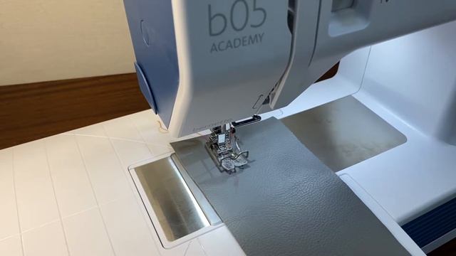 Видеообзор Швейной машины Bernette b05 Academy смотреть онлайн