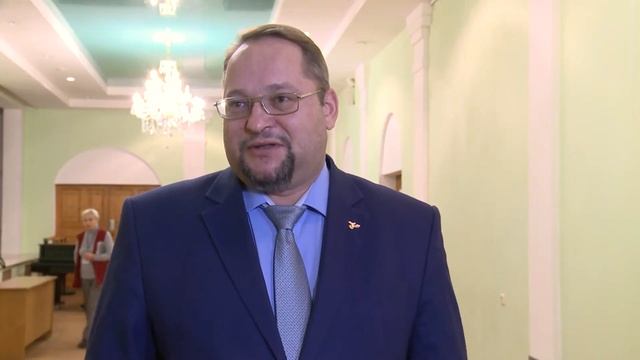 Хор под управлением Владимира Минина выступил в Вологде смотреть онлайн