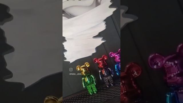 BearBrick смотреть онлайн