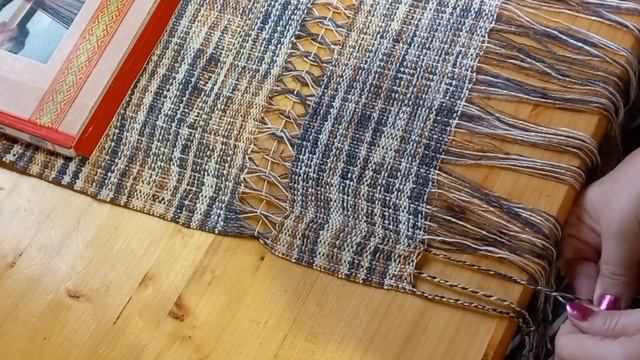 Мини мастер-класс по кисточкам на тканых палантинах смотреть онлайн