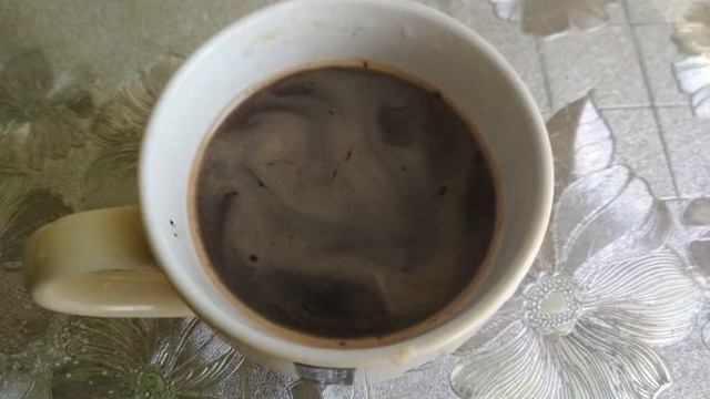 Coffee with ice cream and whipped cream смотреть онлайн