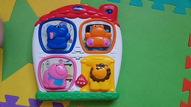 Обзор. Интерактивная игрушка Chicco Сортер Bilingual Abc Домик с животными
