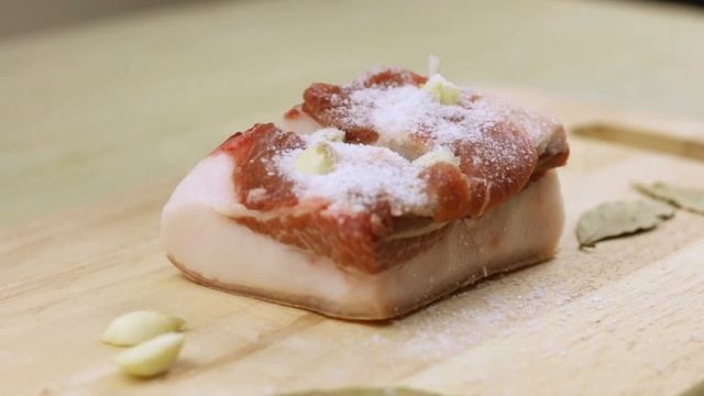 Как посолить сало, чтобы оно было мягким? смотреть онлайн