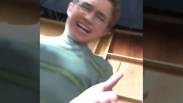 Behind The Scenes with Troy Gentile, Sean Giambrone смотреть онлайн