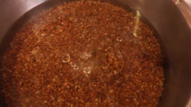 САМАЯ РАССЫПЧАТАЯ И ВКУСНЕЙШАЯ ГРЕЧНЕВАЯ КАША.ОДИН ИЗ СПОСОБОВ. смотреть онлайн