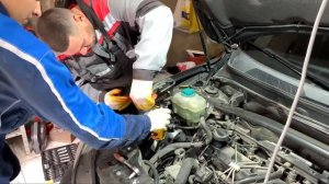 Замена жидкости ГУР VOLVO XC90D5(2011)