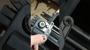 Ремонт заслонки воздуха заборника Уаз Патриот (проблема запотевания стекол салона)