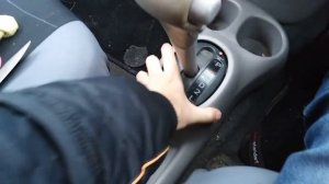 Замена лампы подсветки селектора АКПП на Toyota Platz