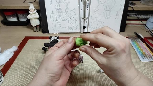 ?? Ватная игрушка.СЛОНИКИ. из серии слонов много не бывает. Урок 19. Делаем шапочки. смотреть онлайн