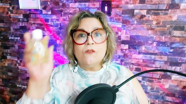 URGENTE: PERFUME CARAT CARTIER COM PEZINHO NA CHANEL E UM D&G RED COM CHEIRO DE BANHO DAS ESTRELAS смотреть онлайн