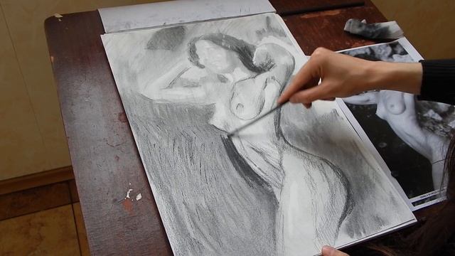 Рисуем обнаженную углём (часть 2) смотреть онлайн