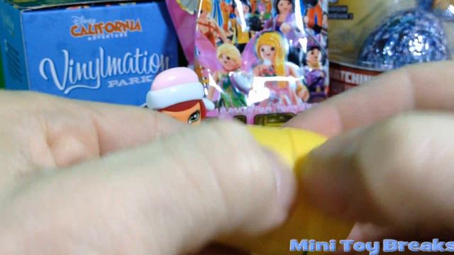 Unboxing Two Pink Kinder Surprise Eggs - Crack n' Win 2014 смотреть онлайн