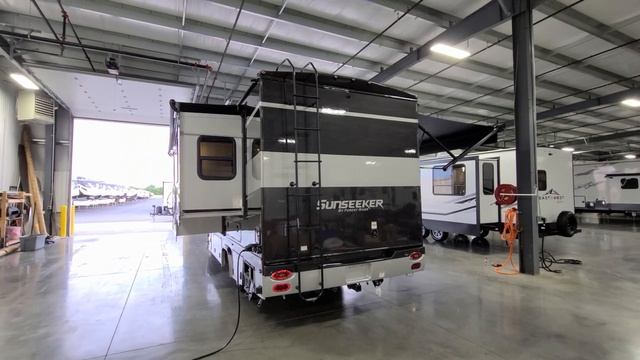 Mercedes Sprinter 2021 Sunseeker MBS 2400B Motor Home Review @ Couchs RV Nation a RV Wholesaler смотреть онлайн