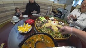 КИТАЙСКАЯ ЕДА И чайки из Новосибирска в Куньмине