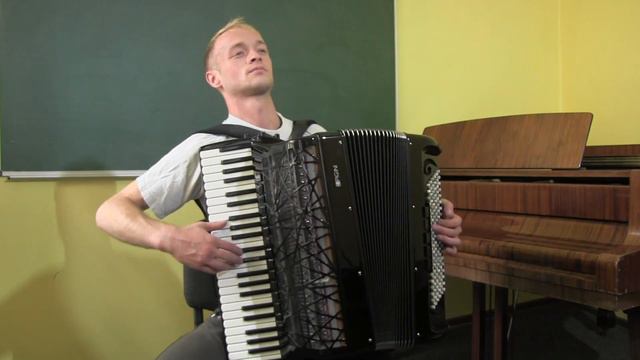 "Під небом Парижу". Демо акордеону Pigini модель "Sirius Piano". смотреть онлайн
