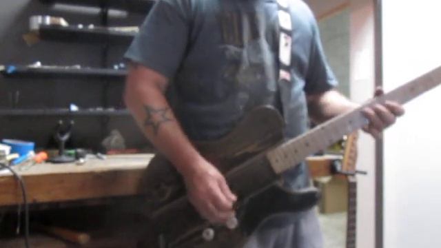 Mike Gee Kustoms Barncaster La Cab lolita w/ Fender & Epiphone Parts смотреть онлайн