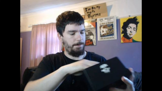 Unboxing The Hardened Edition Of Call Of Duty Ghosts. смотреть онлайн