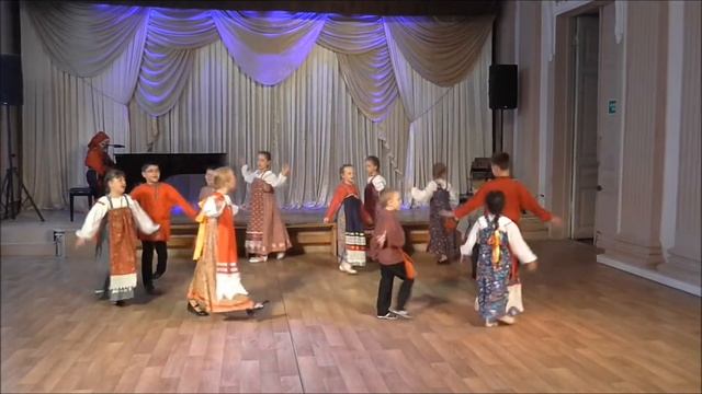 Игра "Летай, воробейка..." Ансамбль "Чижик" (ДМШ №21, г. Саратов) смотреть онлайн