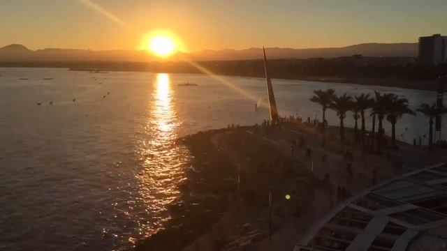 Sunshine SALOU, Barcelona, Spain TIME Lapse смотреть онлайн