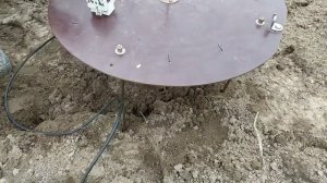 Как избавиться от кротов на 100% .электрическая кротоловка.