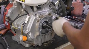 Мотоблок Shtenli 1900 дымит. Пыль и грязь в картере. Причины