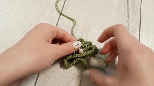 Елочки на елочку. Вяжем из остатков пряжи спицами. Мастер-класс смотреть онлайн