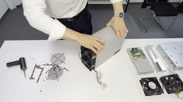 Разбираем асик Bitmain Antminer S19j Pro 104 Th