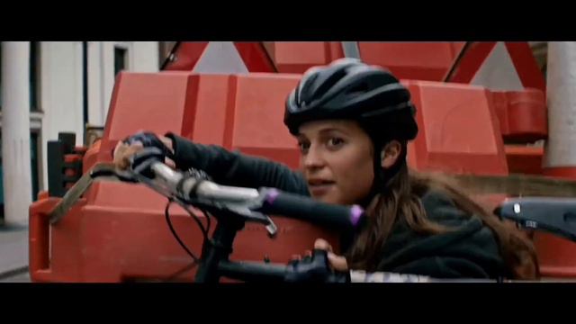 Охота на лис ⁄ Tomb Raider Лара Крофт 2018 смотреть онлайн